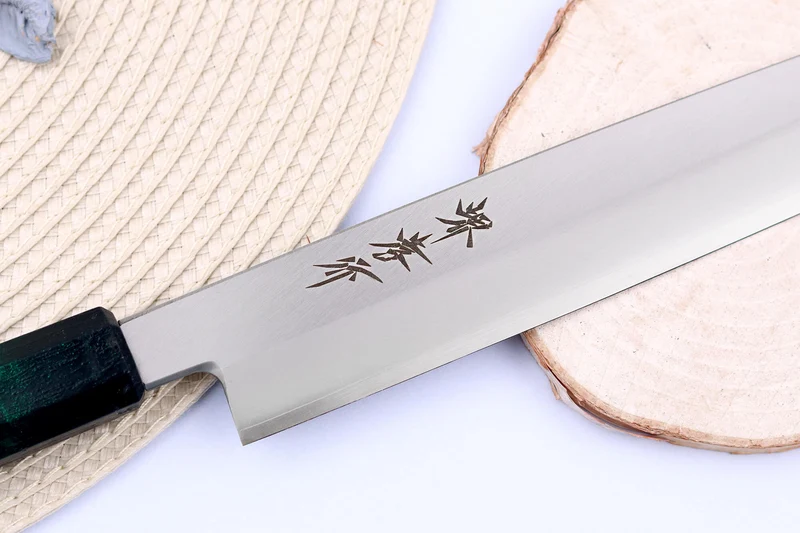 Couteau yanagiba japonais 27cm Sakai Takayuki Nanairo manche en résine laqué vert