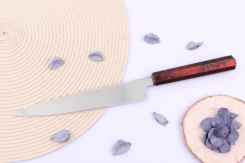 Couteau yanagiba japonais 21cm Sakai Takayuki Nanairo manche en résine laqué rouge