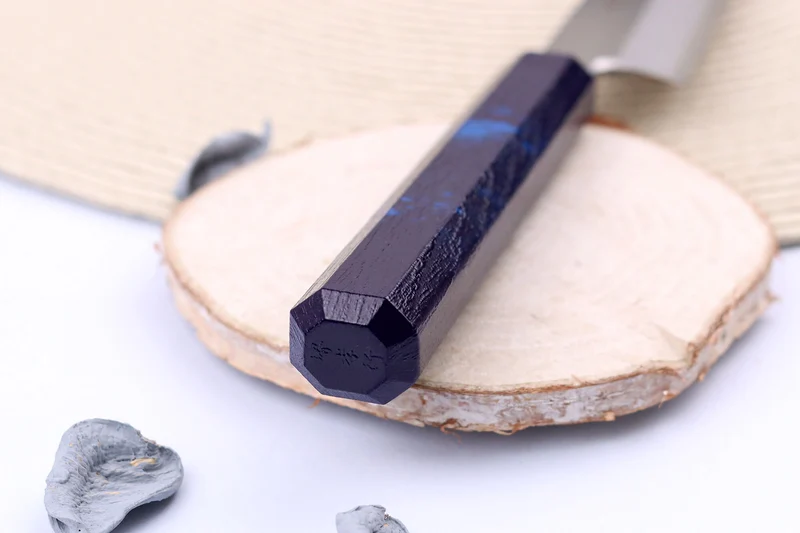 Couteau yanagiba japonais 21cm Sakai Takayuki Nanairo manche en résine laqué bleu