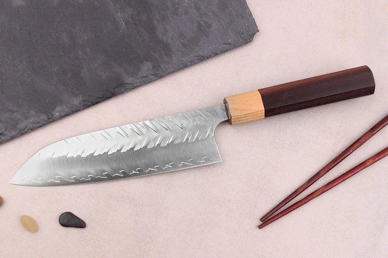 Couteau santoku 16,5cm japonais artisanal Yoshimi Kato SPG Strix V-Tsuchime
