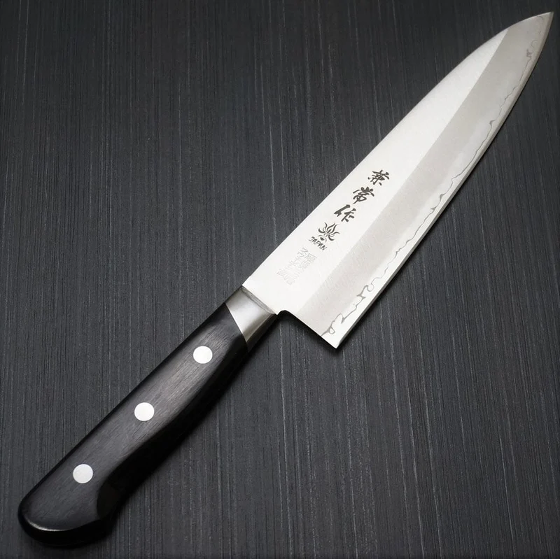 Couteau de chef japonais Japan Kanetsune 18.5cm acier Sandvik