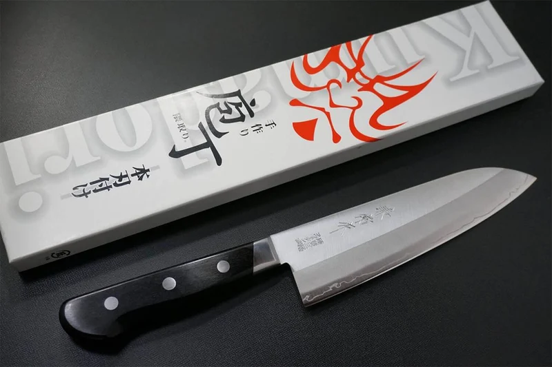 Couteau santoku japonais Japan Kanetsune 18cm acier Sandvik
