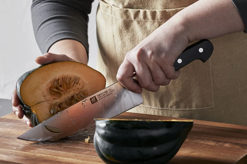 Couteau de chef Zwilling Pro lame large forgée 20cm