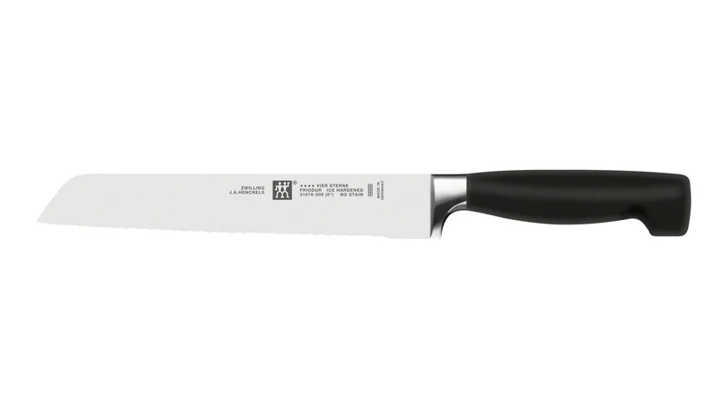 Couteau à pain Zwilling Four Star lame forgée dentelée 20cm