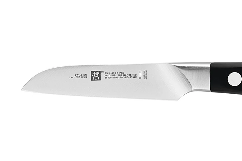 Couteau d'office lame droite Zwilling Pro forgé 9cm