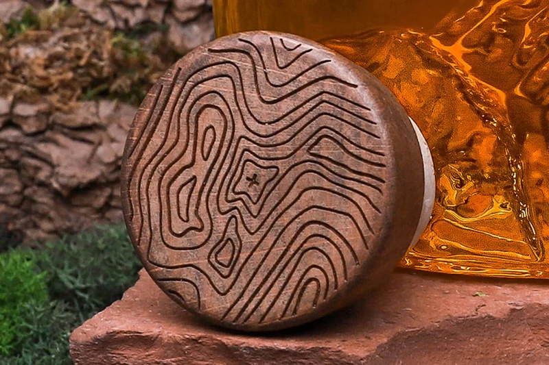 Carafe à spiritueux Alaskan Maker Topographic Mont Everest en verre cristallin