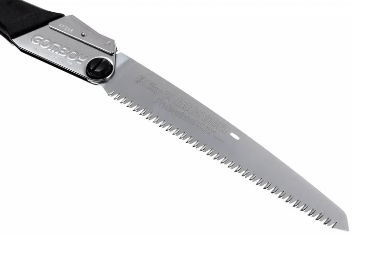 Scie pliante d'élagage Silky Gomboy 121-21 lame droite manche caoutchouc noir 23,3cm