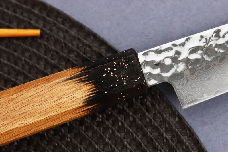 Couteau universel 15cm japonais Sakai Takayuki Kashi Urushi VG10 damas