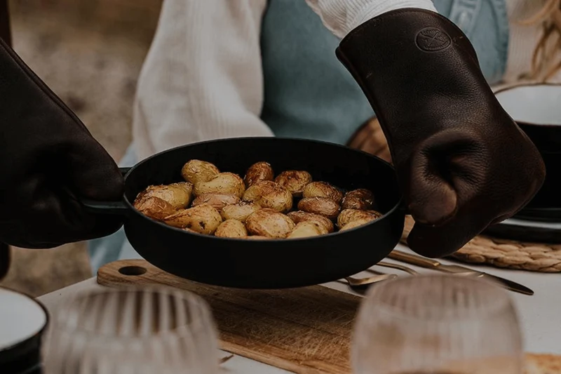 Poêlon Combekk Sous-chef en fonte émaillée noire