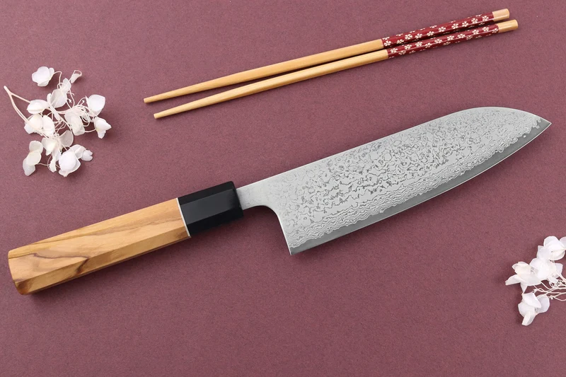 Couteau santoku 16,5cm japonais artisanal Yuzo Damas VG10