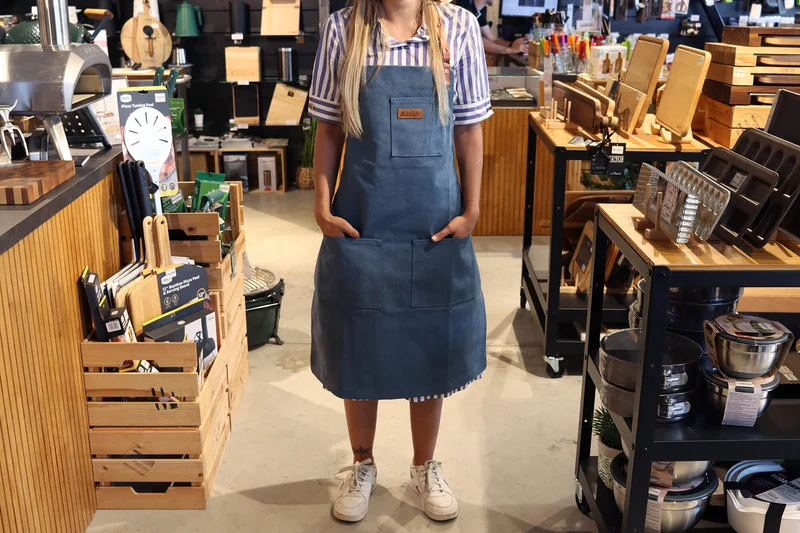 Tablier de cuisine Wusaki en toile bleue et cuir 83x67,5cm - Taille unique