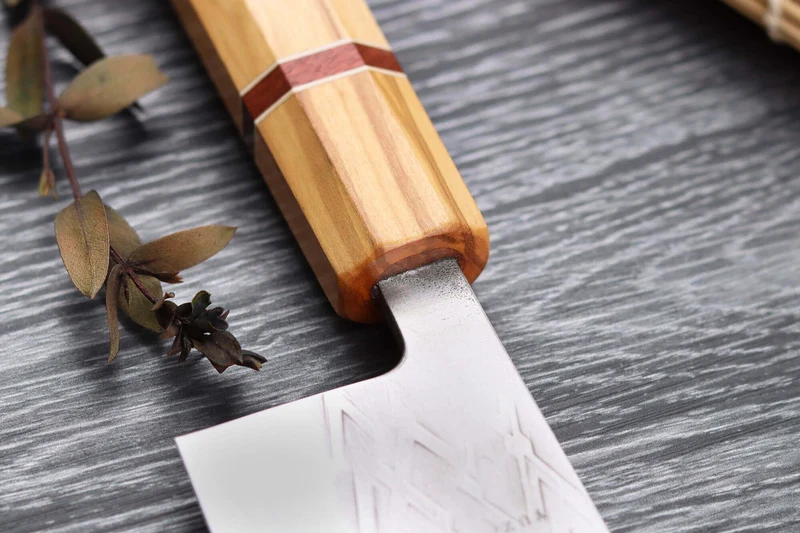 Couteau nakiri 16,5cm japonais artisanal Yuzo SLD olivier et sequoia