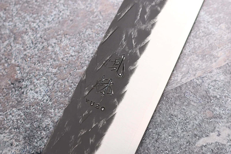 Couteau sujihiki 24cm japonais artisanal Yuzo Black SLD ébène et cognassier