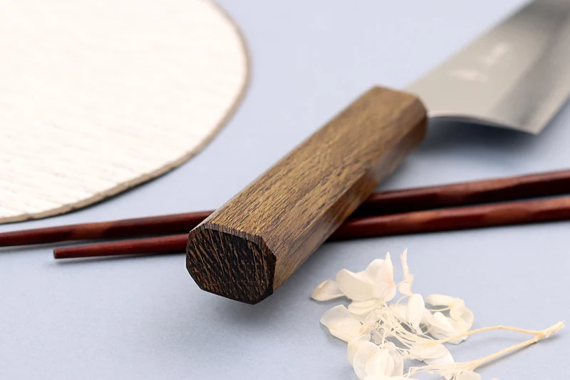 Couteau de chef 21cm japonais artisanal Yu Kurosaki Gekko San Maï