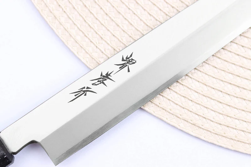 Couteau yanagiba japonais 24cm Sakai Takayuki Nanairo manche en résine ABS laquée