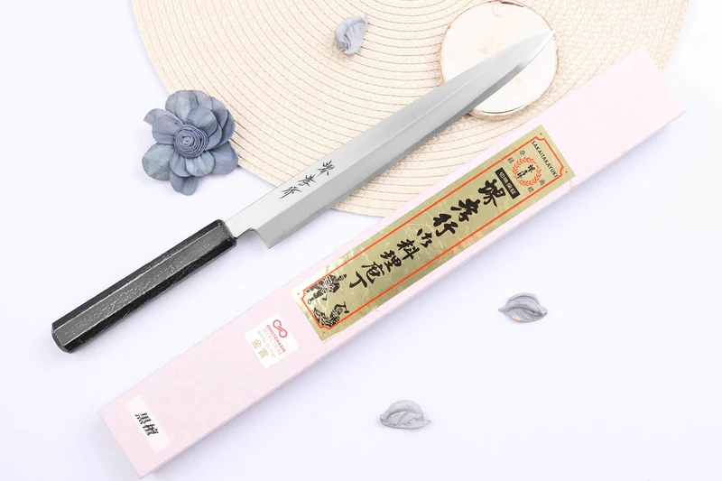 Couteau yanagiba japonais 24cm Sakai Takayuki Nanairo manche en résine ABS laquée