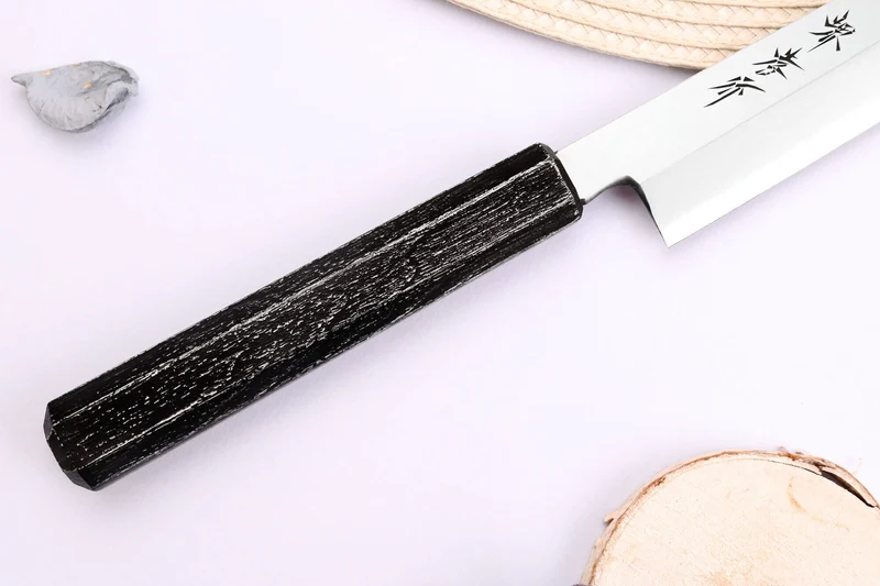 Couteau yanagiba japonais 21cm Sakai Takayuki Nanairo manche en résine ABS laquée