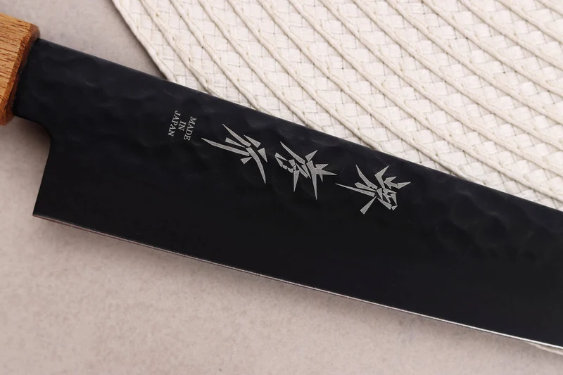 Couteau sujihiki 24cm japonais Sakai Takayuki Kurokage VG10 manche en chêne brûlé