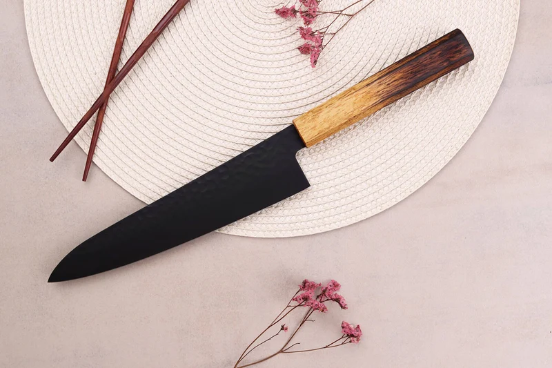 Couteau de chef 21cm japonais Sakai Takayuki Kurokage VG10 manche en chêne brûlé