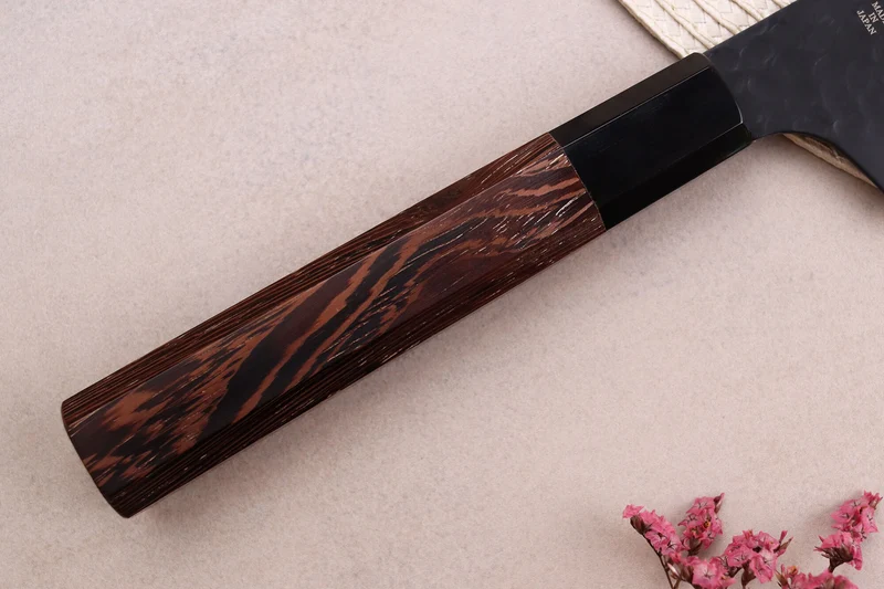 Couteau santoku 17cm japonais Sakai Takayuki Kurokage VG10 manche en wengé