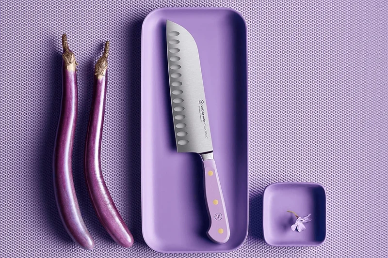 Couteau santoku Wusthof Classic Colour Purple Yam forgé lame alvéolée 17cm