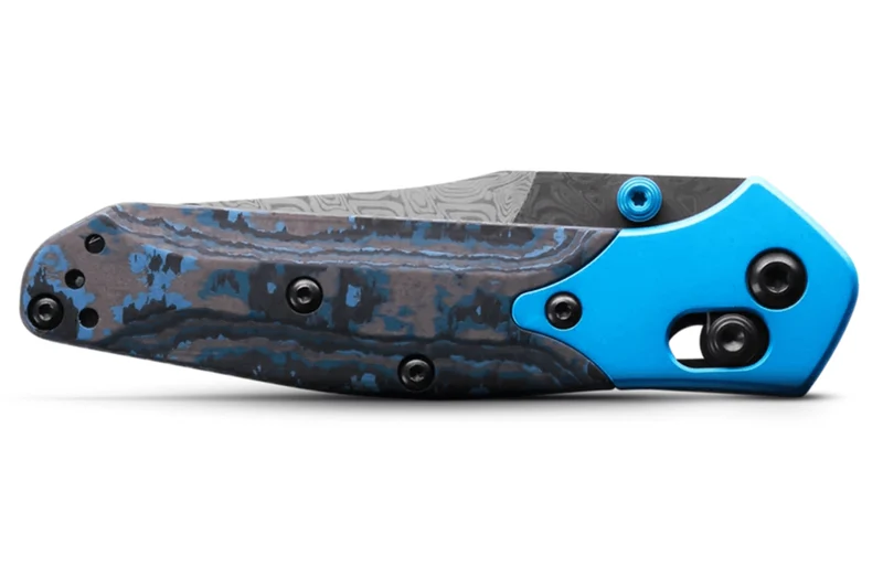 Couteau pliant Benchmade Mini Osborne 945-221 édition limitée lame damassée manche carbone 9,8cm