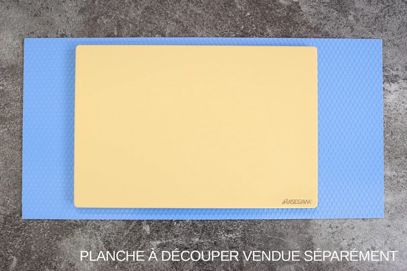 Tapis antidérapant bleu Hasegawa pour planche à découper