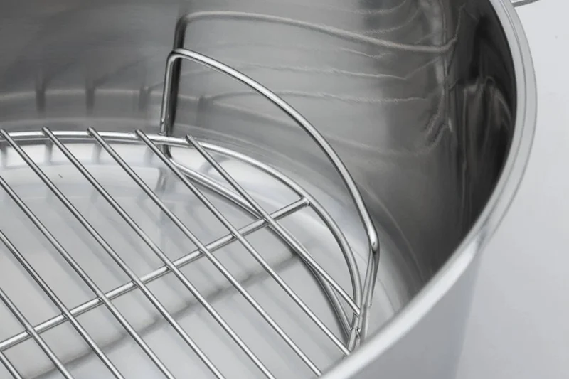 Faitout ovale Cristel Mutine amovible 30cm + grille en inox