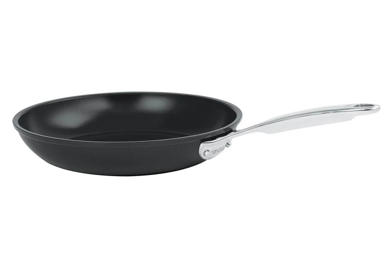 Poêle antiadhésive Cristel Castel'Pro Ultralu® en aluminium forgé et revêtement Ceraliss+