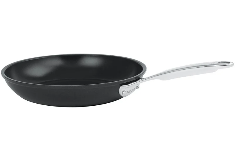 Poêle antiadhésive Cristel Castel'Pro Ultralu® en aluminium forgé et revêtement Ceraliss+