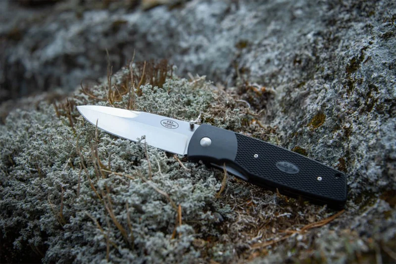 Couteau pliant Fallkniven PXLx manche grilon noir 11cm