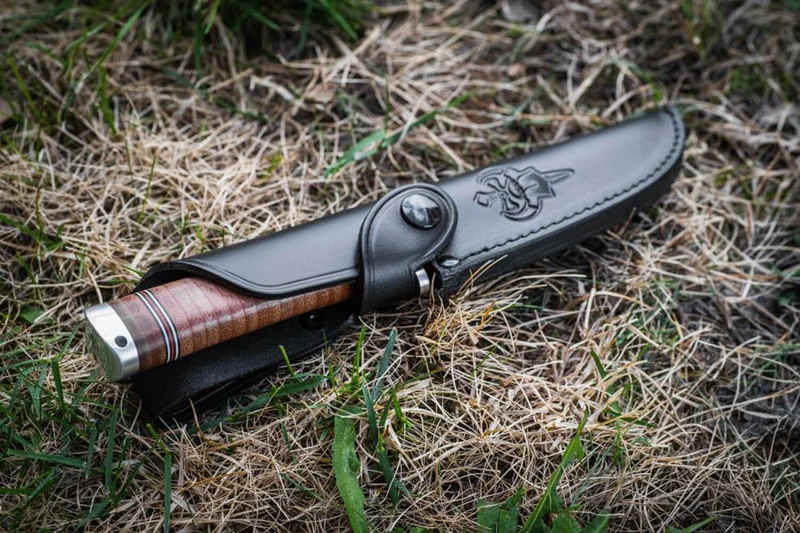 Couteau Fallkniven Frej NL4 lame 13cm manche cuir + étui en cuir
