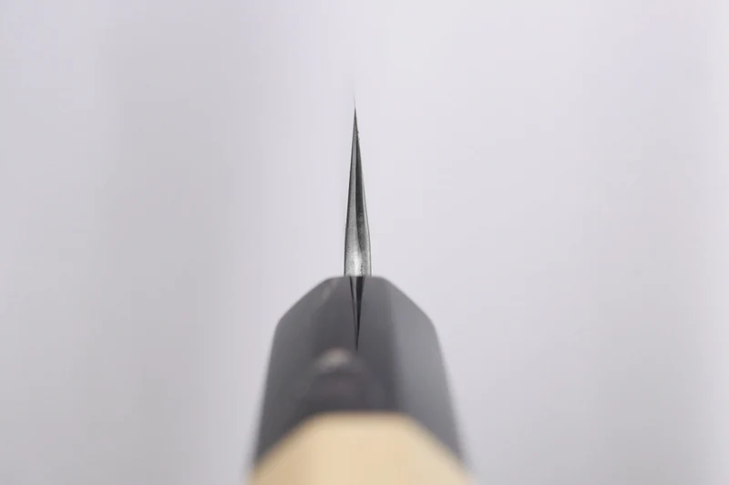 Couteau kiritsuke universel 13,5cm japonais artisanal Sakai Kikumori Kikuzuki Rin