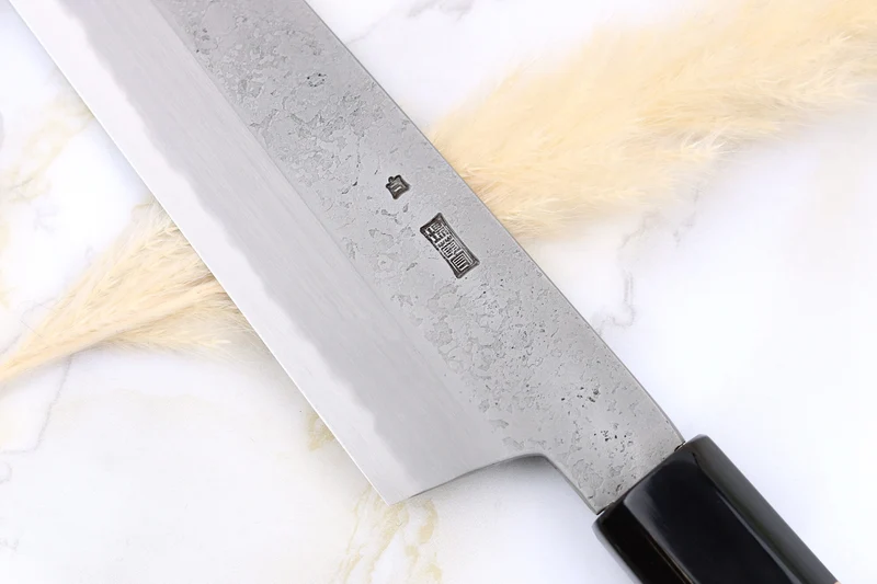 Couteau de chef kiritsuke 21cm japonais artisanal Sakai Kikumori Kikuzuki Rin