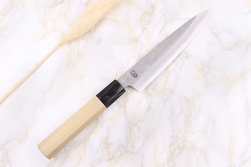 Couteau universel 15cm japonais artisanal Sakai Kikumori Kikuzuki Rin