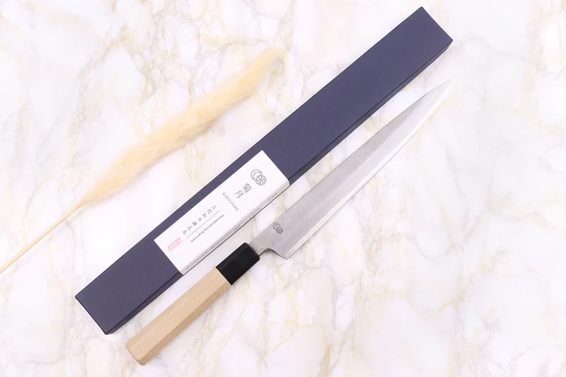 Couteau yanagiba 24cm japonais artisanal Sakai Kikumori Kikuzuki Rin