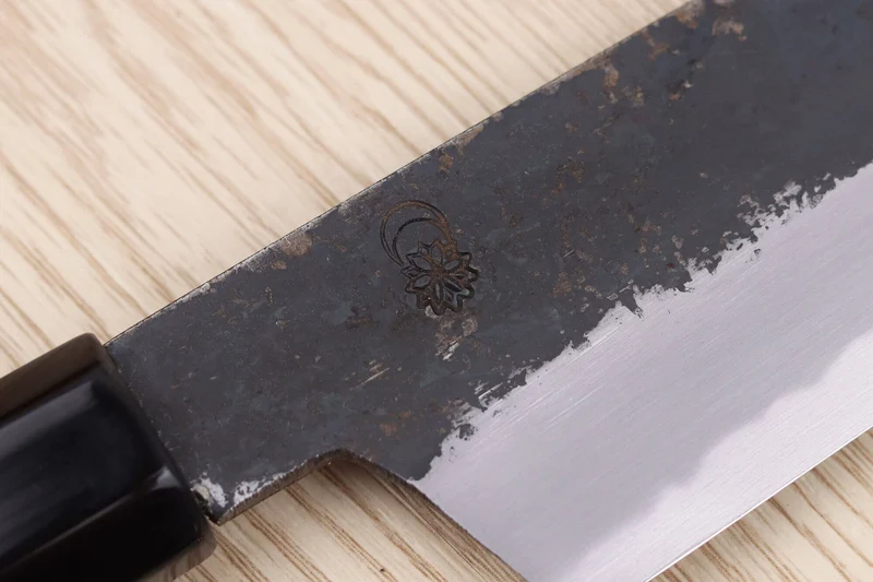Couteau kiritsuke 21cm japonais artisanal Sakai Kikumori Kikuzuki Kuro