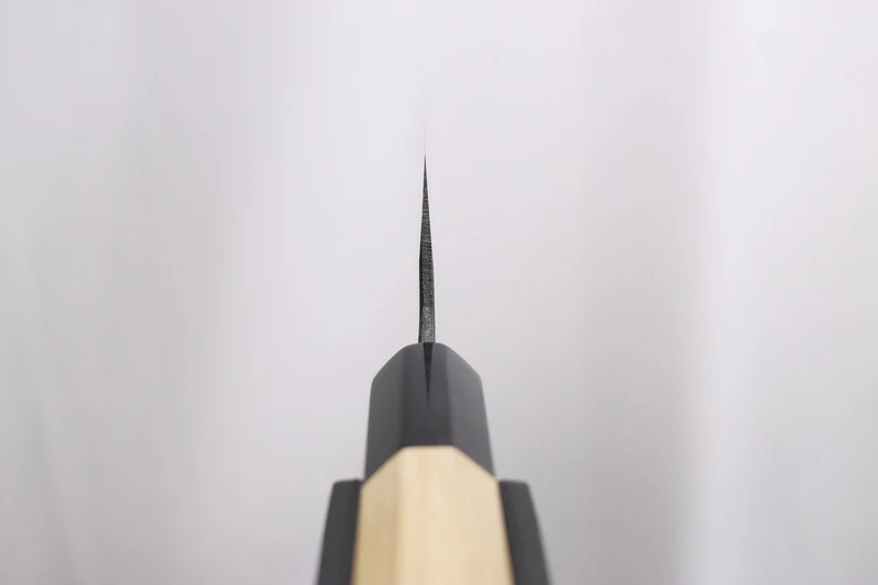 Couteau santoku 18cm japonais artisanal Sakai Kikumori Kikuzuki Kuro