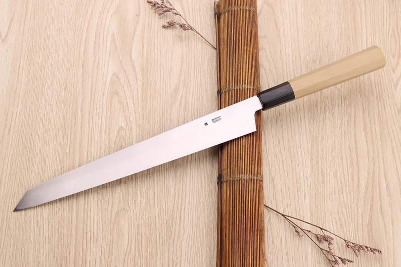Couteau yanagiba kiritsuke 27cm japonais artisanal Sakai Kikumori Kikuzuki Kuro