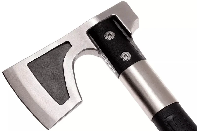 Hache SOG Camp Axe SGCH1001 manche en nylon/fibres de verre noir 29cm avec étui en nylon