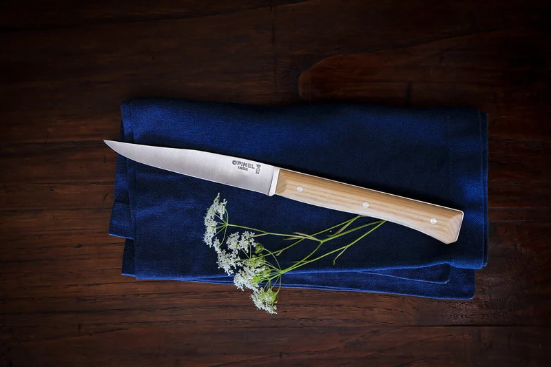 Coffret 4 couteaux de table Opinel Facette manche frêne lame 11cm inox lisse