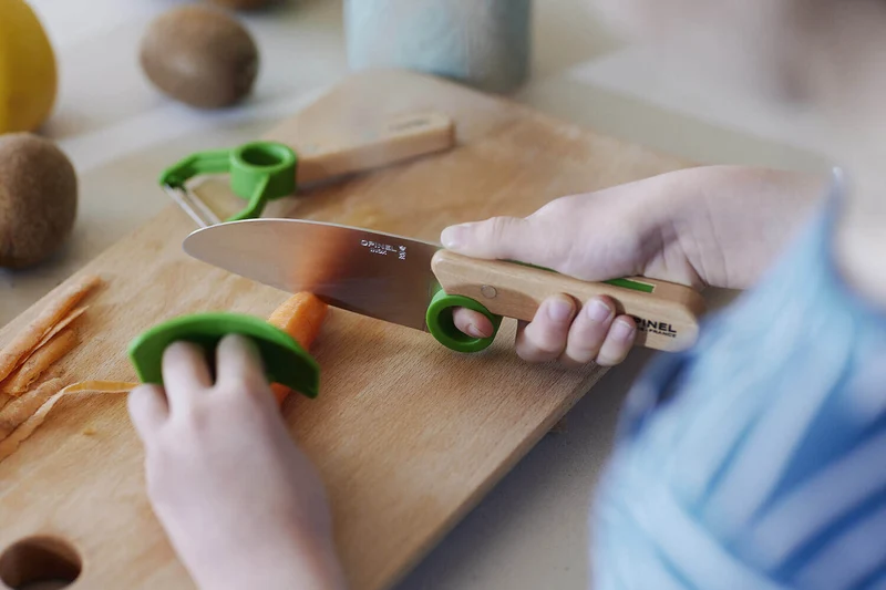 Coffret Opinel Le Petit Chef couteau + éplucheur + protège-doigts - Vert