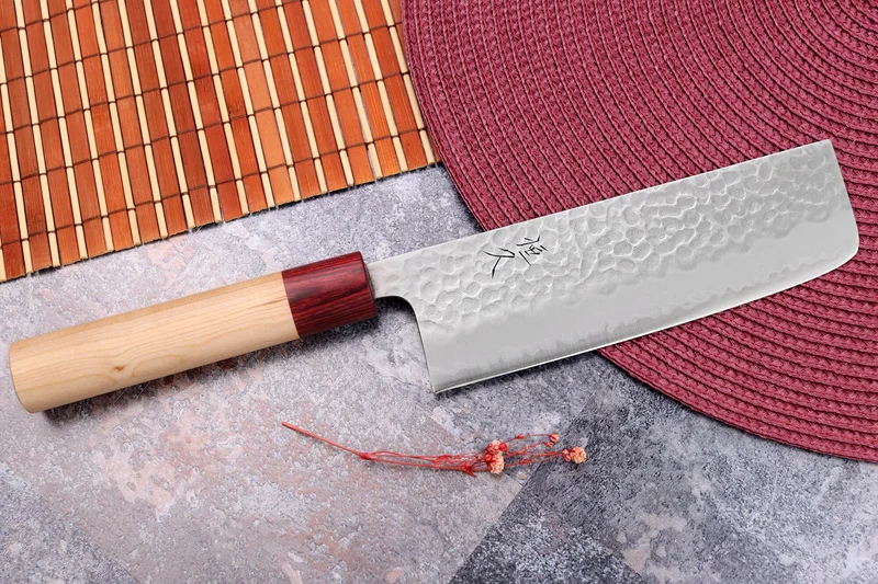 Couteau nakiri japonais artisanal Tsunehisa Aogami Super martelé 16,5cm
