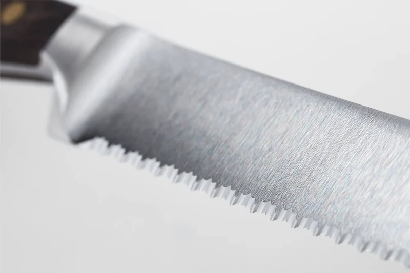 Couteau à pain Wüsthof Crafter forgé 23cm en chêne fumé
