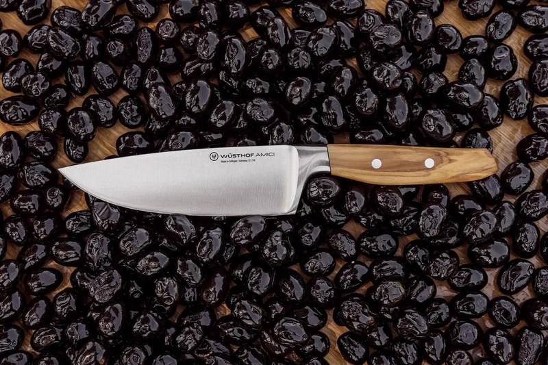 Couteau de chef Wüsthof Amici forgé 16cm en bois d'olivier