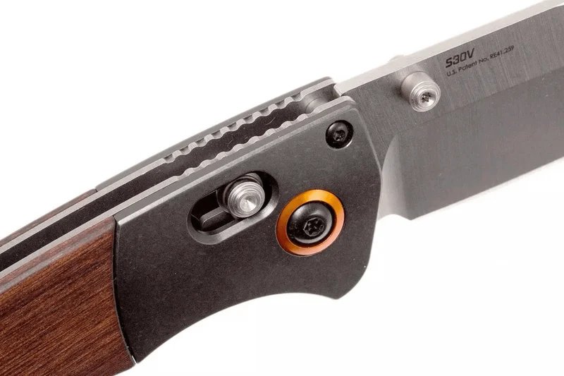 Couteau pliant Benchmade Crooked River 15080-2 manche bois 13,5cm