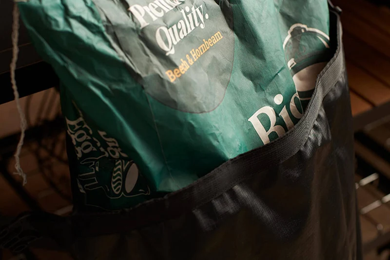 Sac de rangement étanche Big Green Egg pour charbon de bois