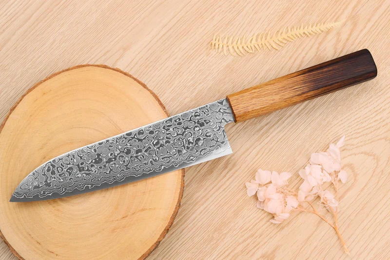Couteau santoku japonais artisanal Yoshihiro ZAD lame damassée 18cm