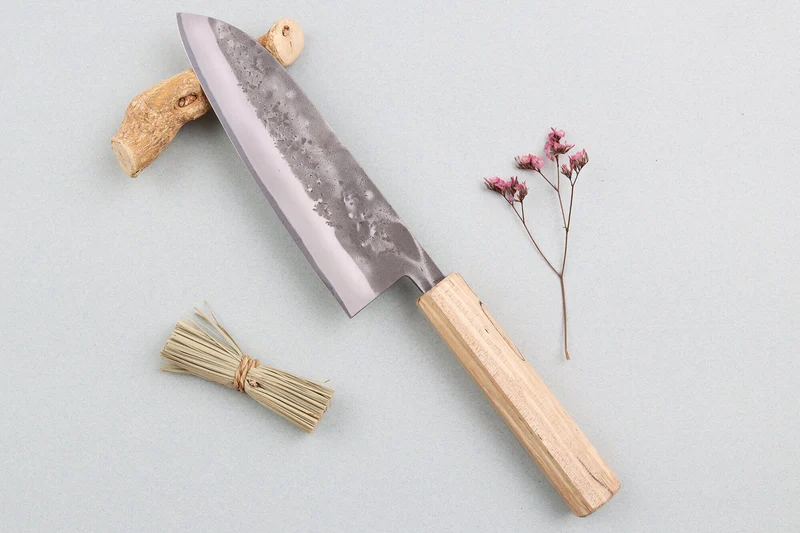 Couteau santoku japonais artisanal Wusaki Nakata Erable BS2 16,5cm manche érable
