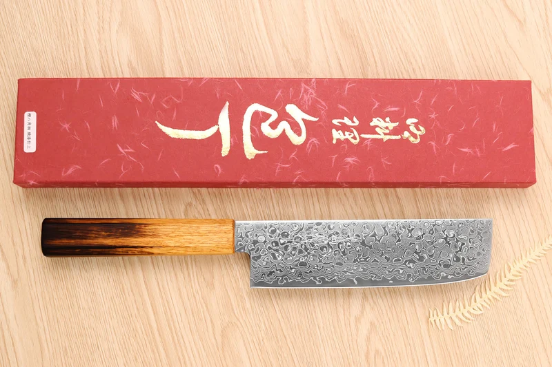 Couteau nakiri japonais artisanal Yoshihiro ZAD lame damassée 16cm